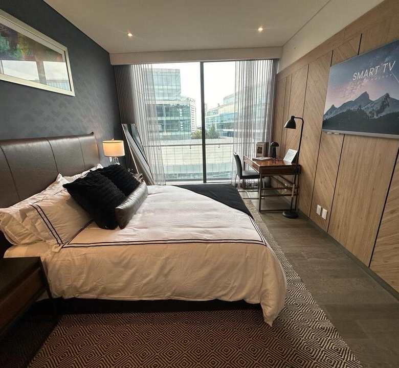 780